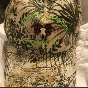 Authentic trophies taxidermy hat